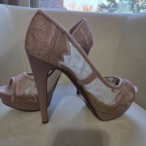 Elegant Pink Lace Peep-Toe Heels